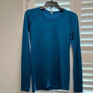 Lululemon Swiftly Tech long sleeve shirt, Size 8